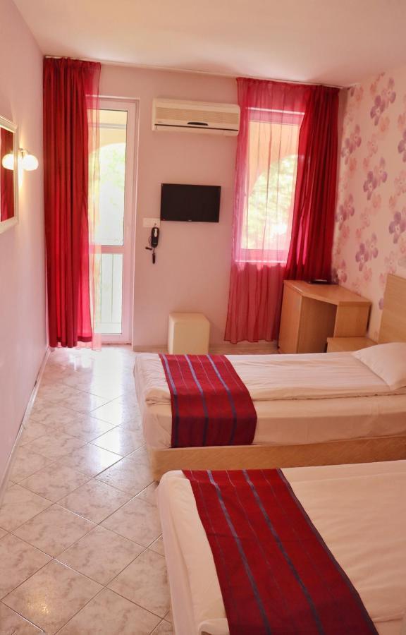 Rilena Hotel Kiten  Ngoại thất bức ảnh