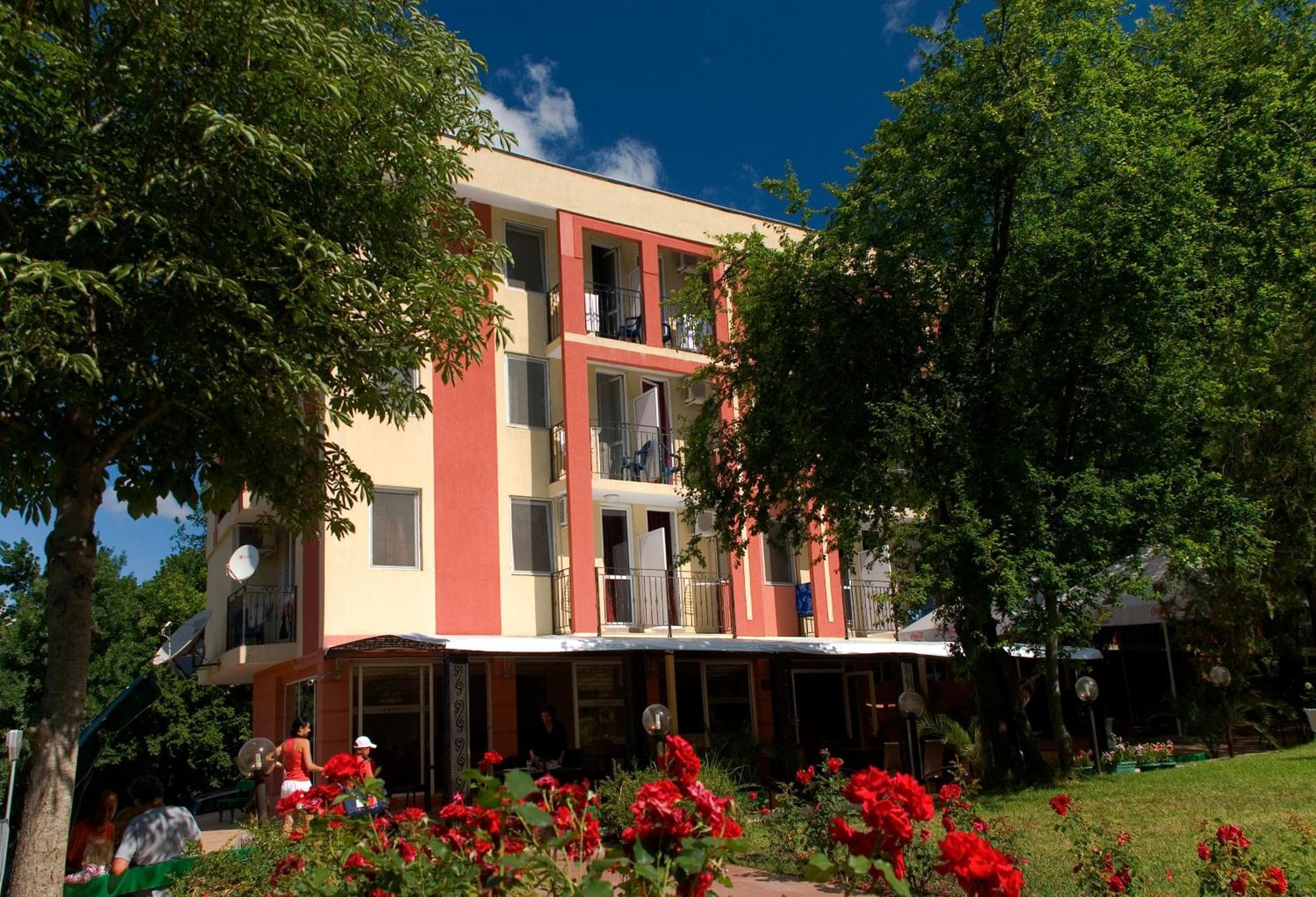 Rilena Hotel Kiten  Ngoại thất bức ảnh