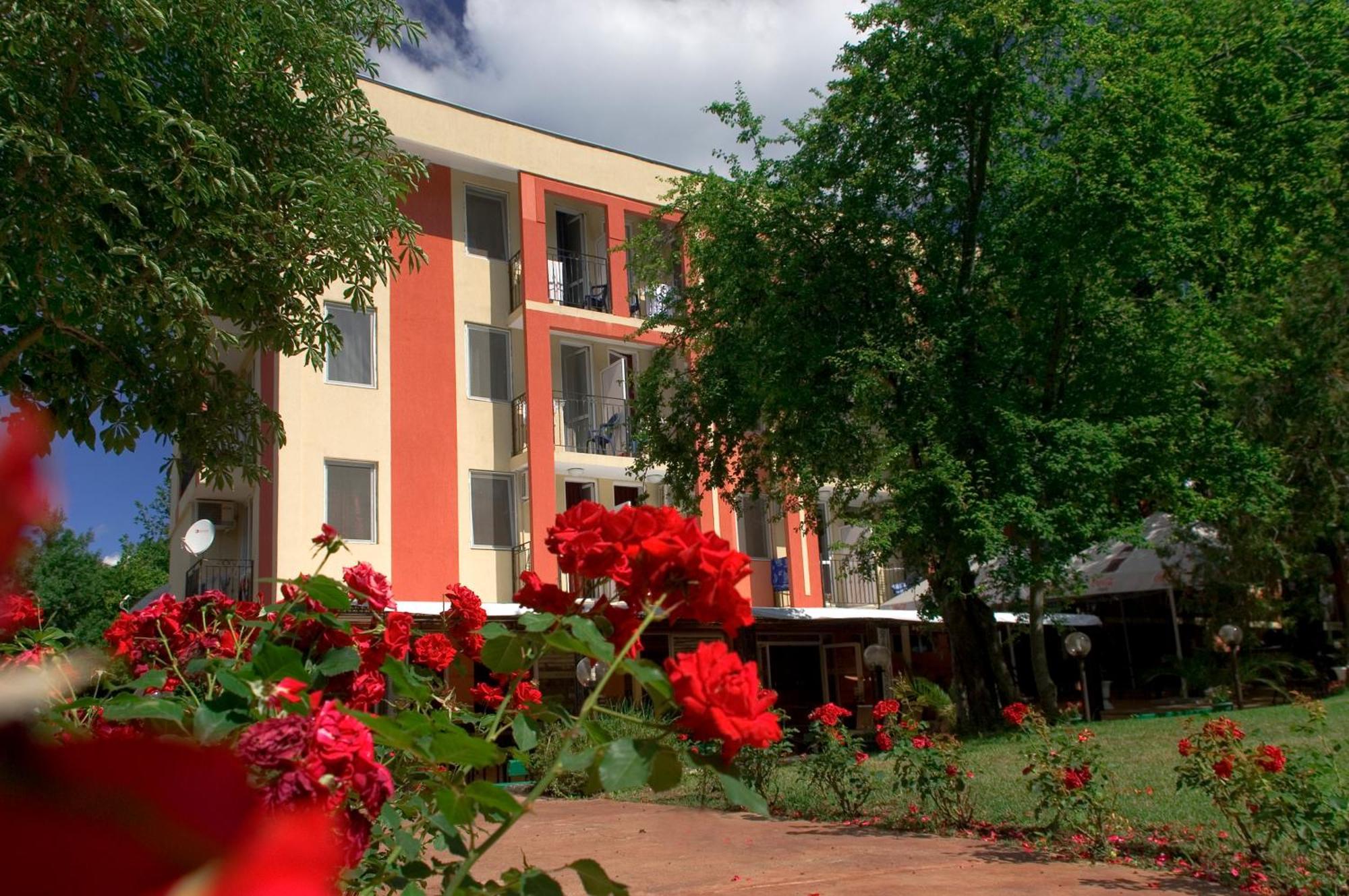 Rilena Hotel Kiten  Ngoại thất bức ảnh